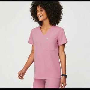 Figs Chalk Pink top
